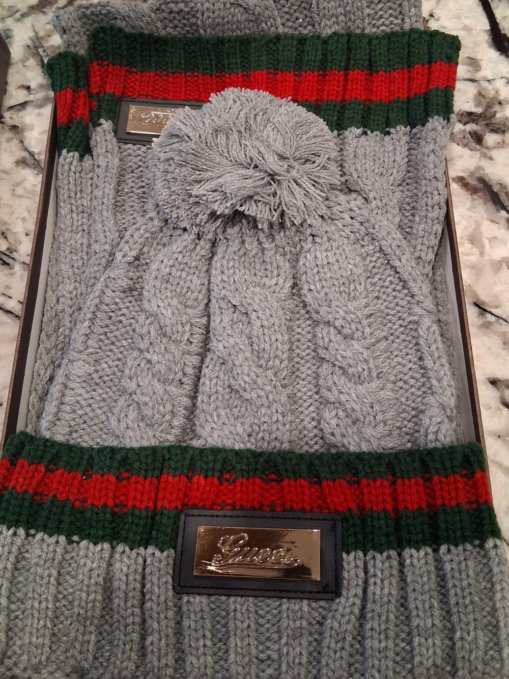 Gucci Grey Cable Knit Beanie and Scarf Set